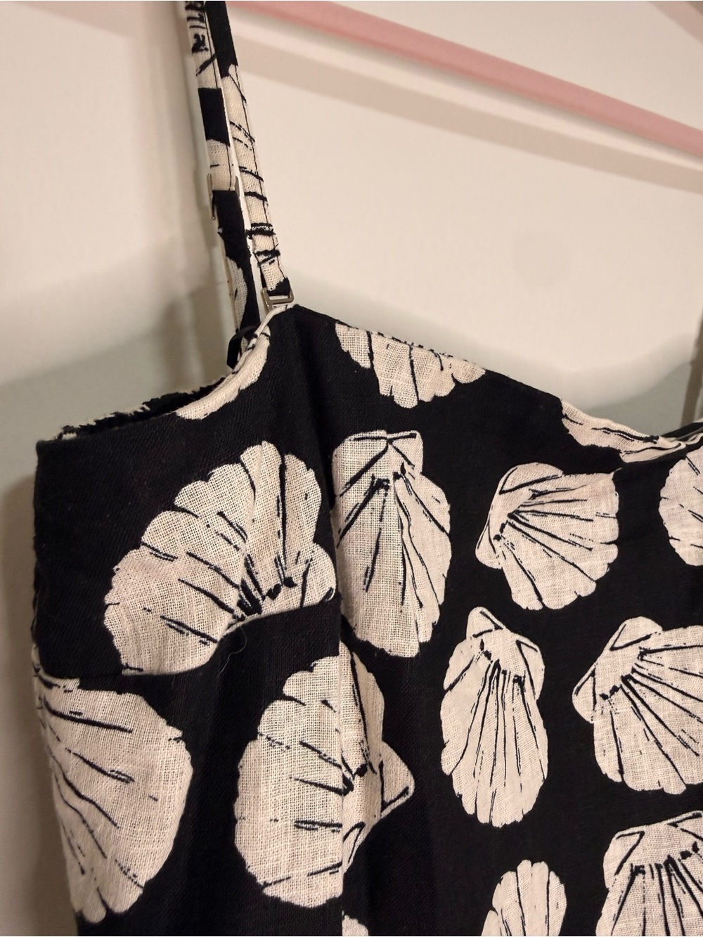 Beach Abercrombie & Fitch Black Shell-Print Mini Dress - Picture 3 of 10